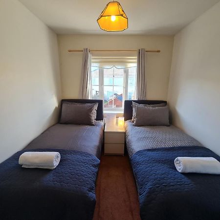 Tyrrelstown 2 Cosy Bedrooms In A 3 Bed Home מראה חיצוני תמונה