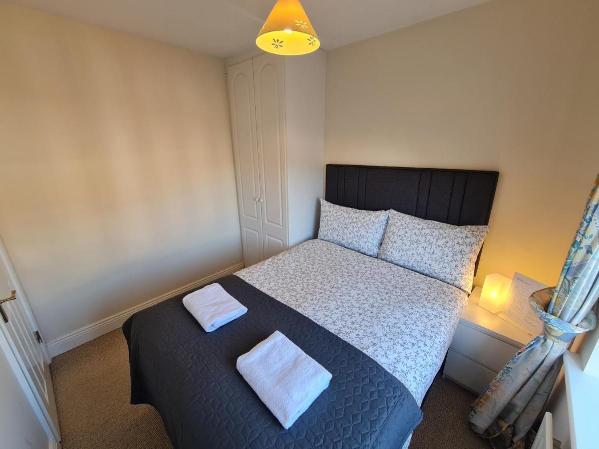 Tyrrelstown 2 Cosy Bedrooms In A 3 Bed Home מראה חיצוני תמונה